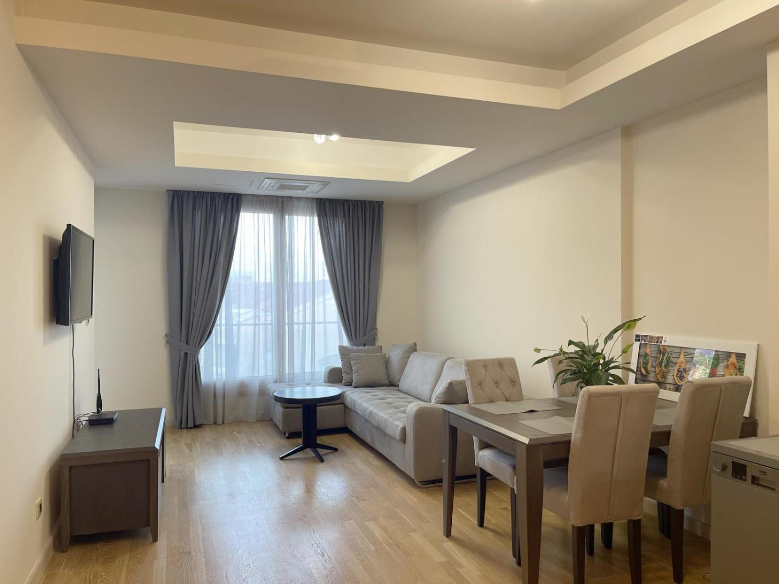 Status-m Nivel 35 Apartment